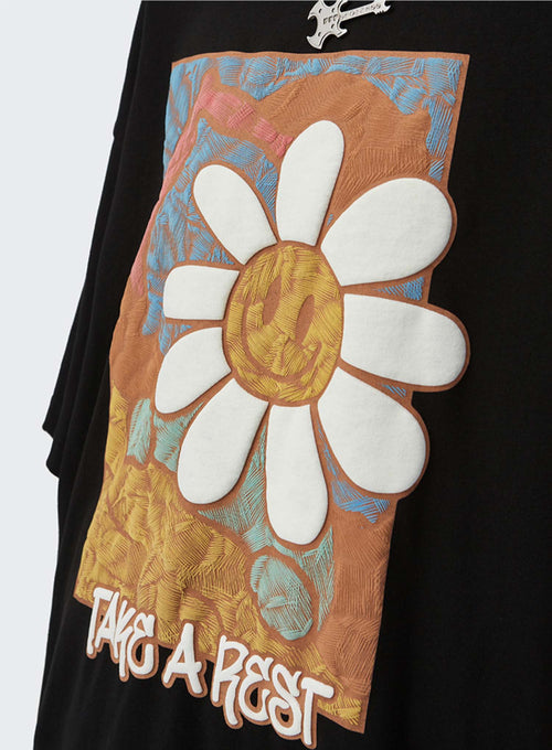 Color Artwork Daisy Tee