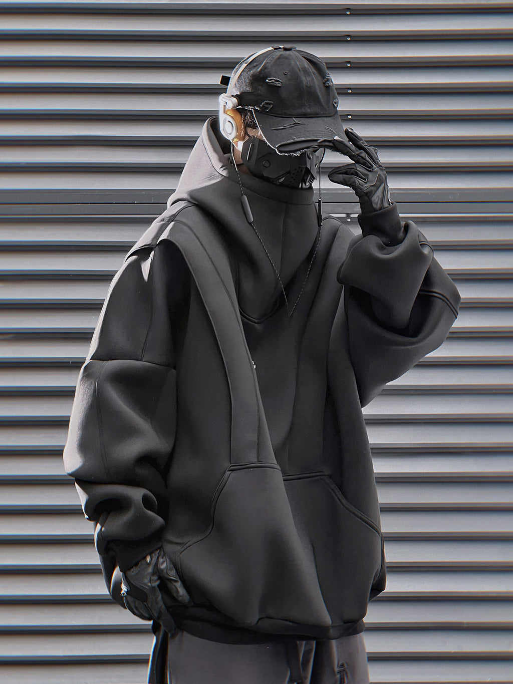 HiH50 Black Nexus Hoodie